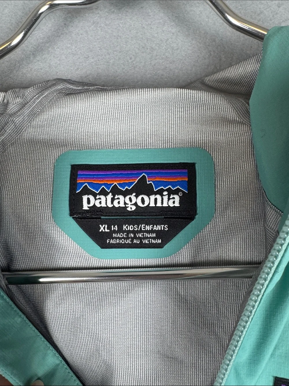 Patagonia Kids Mint Green H2No Hooded Raincoat Size: 14 XL